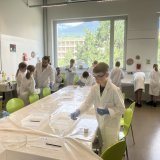 Une vingtaine de chimistes en herbe, ce mercredi 26 juillet, première semaine de vacances scolaires